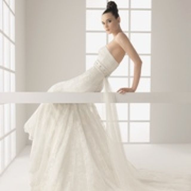 Colectia ROSA CLARA 2011: armonia rochiilor de mireasa ideale
