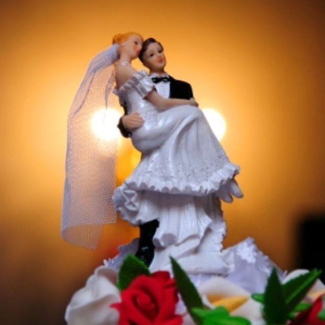 Cele mai frumoase figurine pentru tortul de nunta