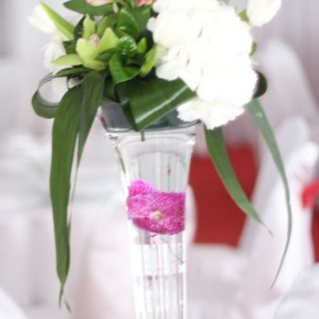 Decoratiuni nunta: cele mai frumoase modele cu alb