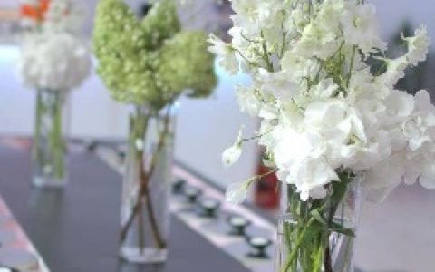 Aranjamente florale: 30 de idei cu flori albe
