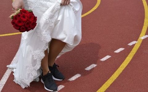 Mireasa in adidasi: de ce sa alegi o nunta sport 