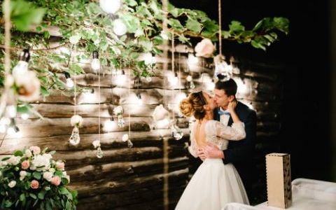 9 moduri in care iti poti surprinde partenerul in ziua nuntii
