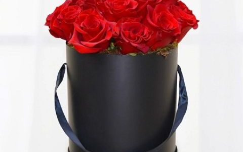 Florile in cutie, cele mai populare produse florale ale momentului