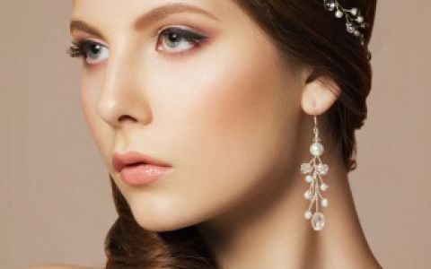 30 de bijuterii si accesorii de mireasa cu perle 