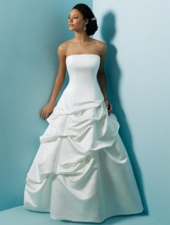 Rochie de mireasa sub 2500 lei Decosta