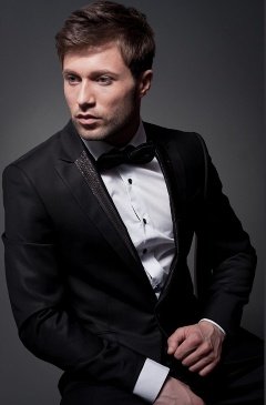 Costum de ginere Claudiu Ungureanu Costum de ginere Claudiu Ungureanu