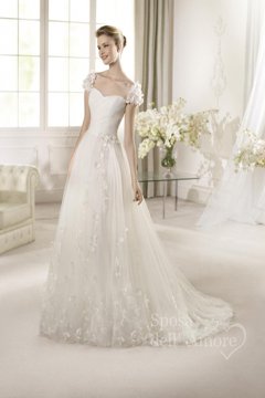poza rochie de mireasa in tendinte 2013 rochie de mireasa in tendinte 2013