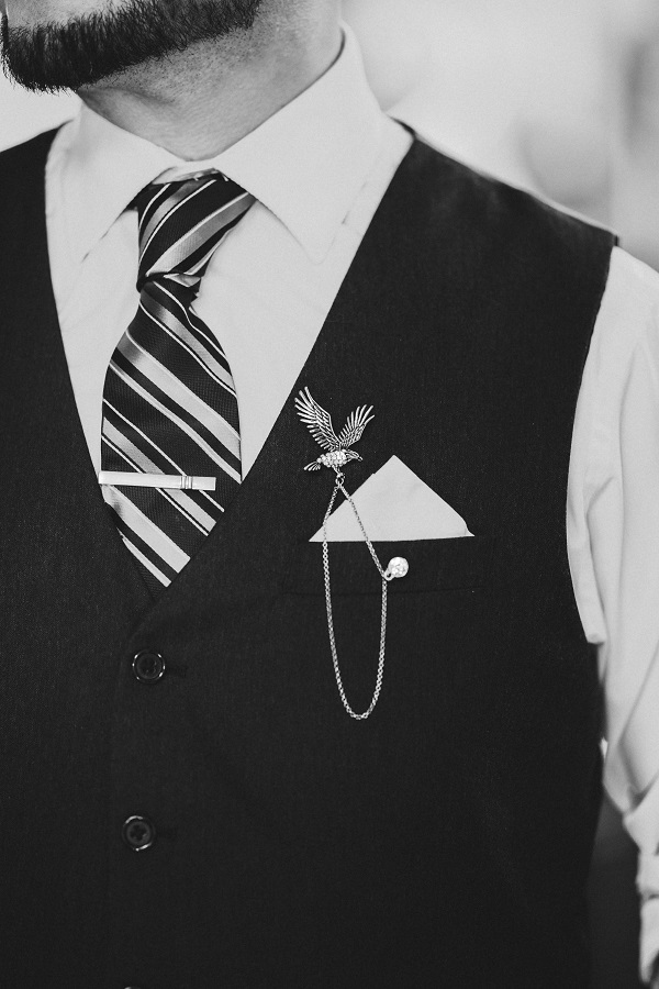 costum cravata