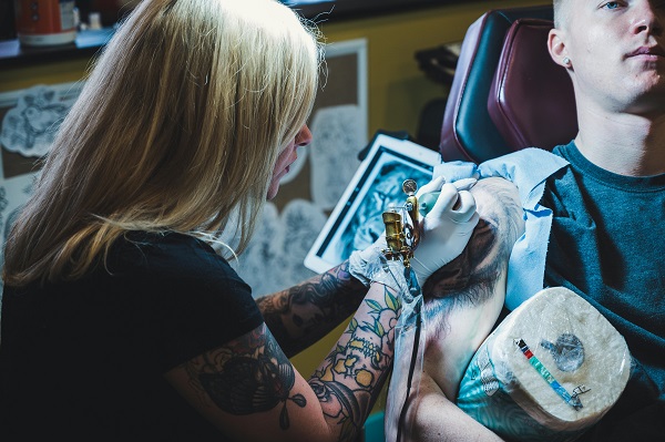 tatuaj artist