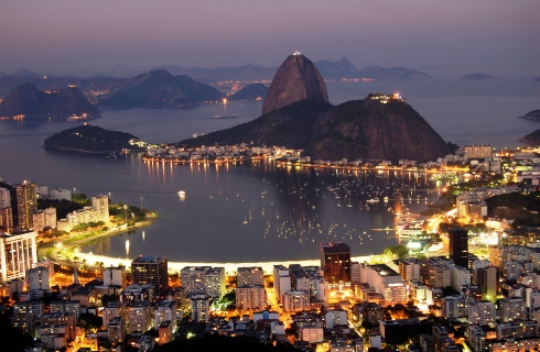  Rio de Janeiro noaptea