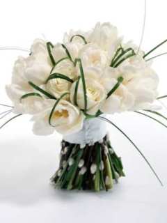 Buchet de mireasa din flori albe