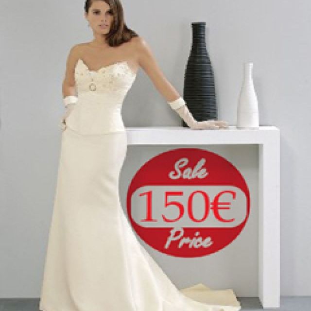 SOC: Rochii de mireasa incepand de la 150 Euro - Operatiunea White Day by Marithe