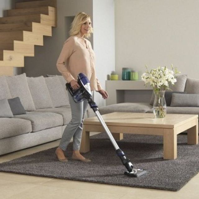 Rowenta Air Force 360, aspiratorul ce iti da oricand liber la vacanta