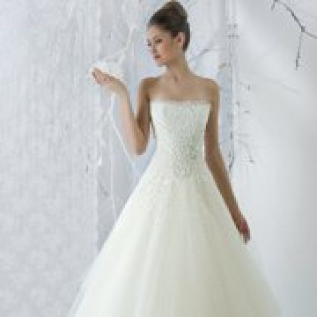 Nava Bride te invata cele 3 reguli vitale cand alegi rochia de mireasa