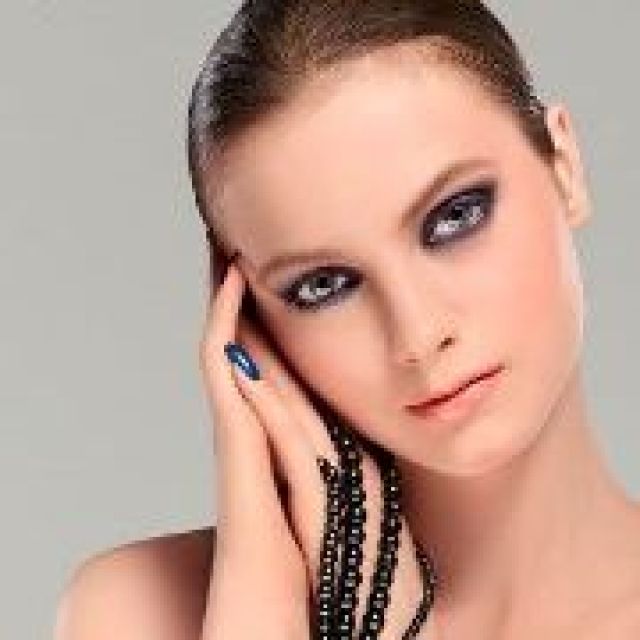 Trusa de beauty: 13 produse must-have pentru ziua nuntii