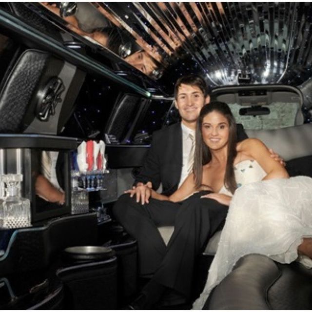 Transport special pentru evenimentul tau - limuzinele de inchiriat 123 LIMUZINE