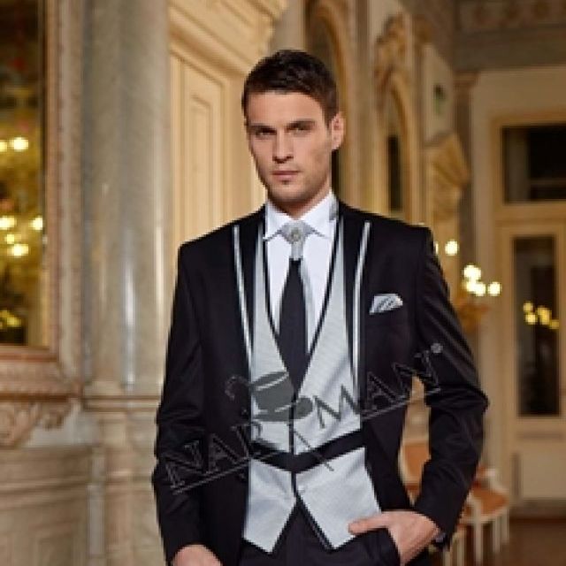 Narman aduce stilul de care are nevoie un mire elegant 