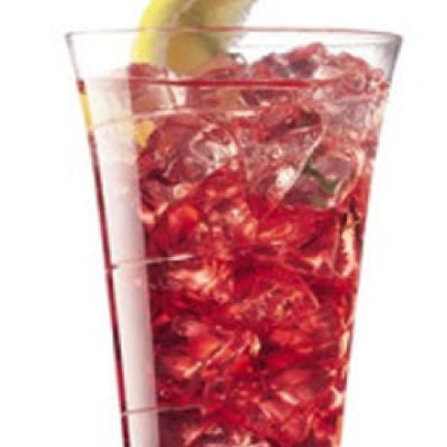 8 idei de cocktailuri pentru nunta