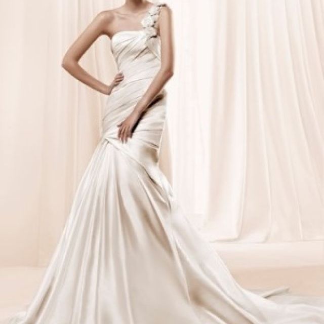 De la specialisti: 10 trucuri ca sa iti alegi rochia de mireasa potrivita