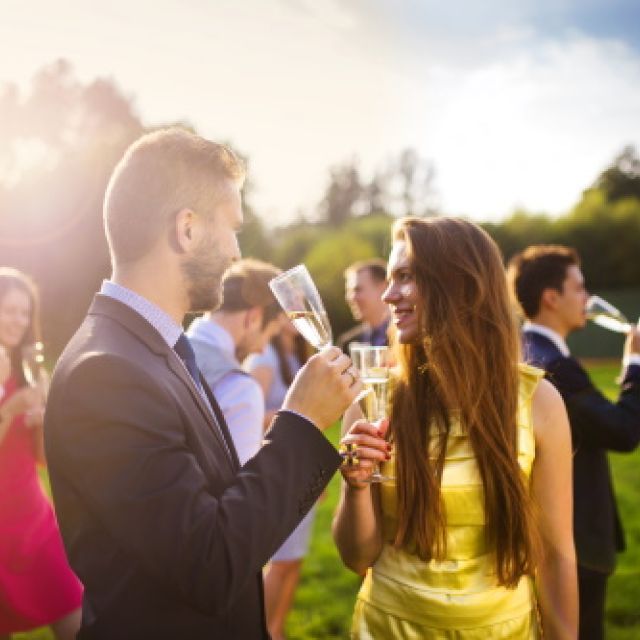 6 culori pe care sa nu le porti niciodata la o nunta