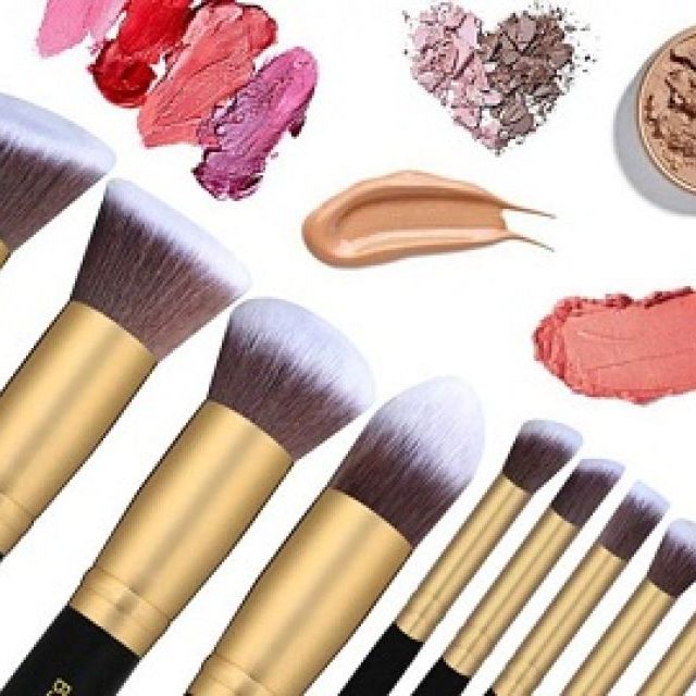 5 pensule care au intrat in gratiile make-up artistilor
