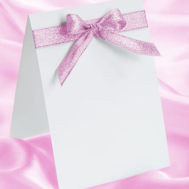 Tu stii ce fel de invitatie de nunta vi se potriveste?
