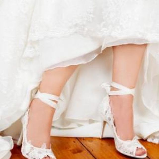 Pantofi de mireasa ieftini: modele si preturi