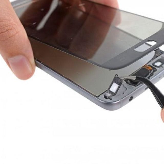 Despre smartphone-uri si repararea eficienta a acestora 
