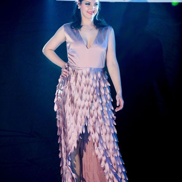 FOTO Prima colectie de rochii Adriana Bahmuteanu
