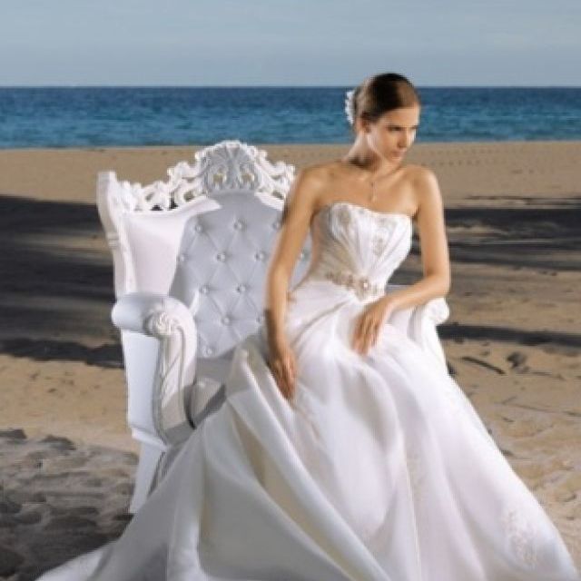 Atelierul Perfect Bride: comanda-ti o rochie de mireasa in tendinte