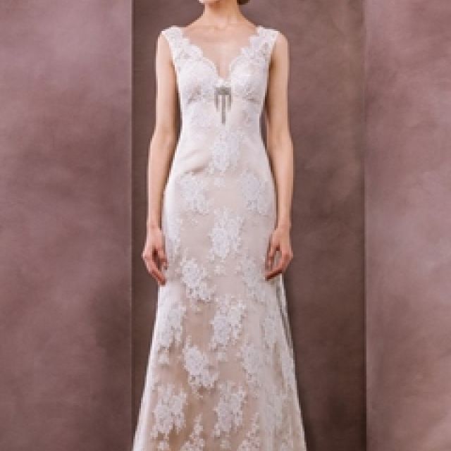 Inspira-te din stilul anilor '20: Rochiile de mireasa de la Divine Atelier te vor cuceri prin farmecul unei perioade definite de glamour si romantism