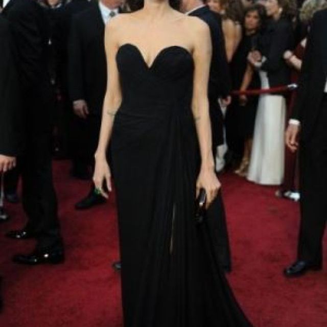 Stil de vedeta: Angelina Jolie