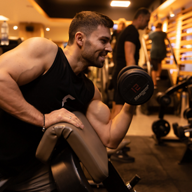  Intense Fitness - depaseste-ti limitele si devino cea mai buna versiune a ta