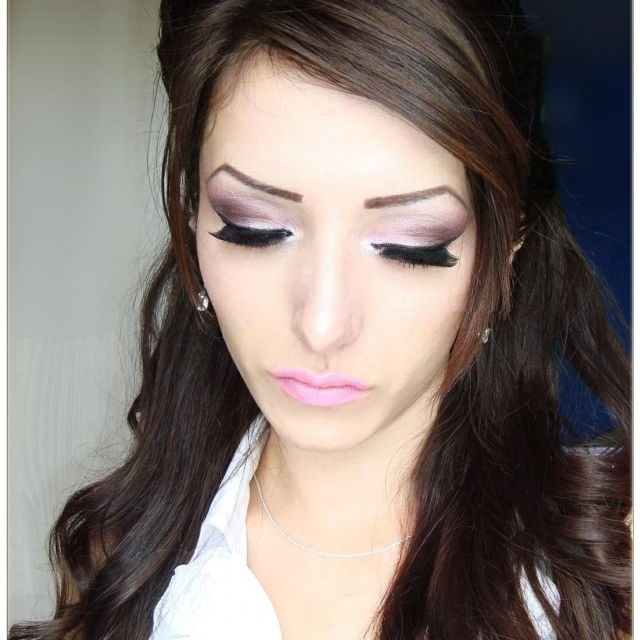 Sfatul make-up artistului: 3 modele de machiaj pentru mireasa indrazneata