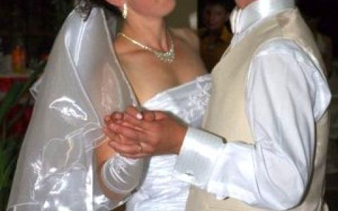 Cea mai tare melodie la nunta? Miresele raspund !