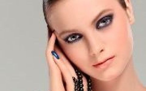 Trusa de beauty: 13 produse must-have pentru ziua nuntii