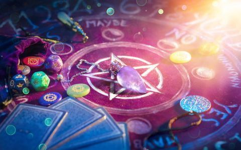 5 cupluri blestemate din zodiac