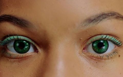 Problemele pe care le poți avea în viață dacă ai ochii verzi
