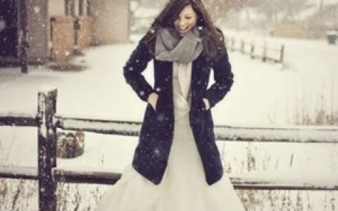 Nunta de iarna: rochii de mireasa, decoratiuni, trucuri si idei