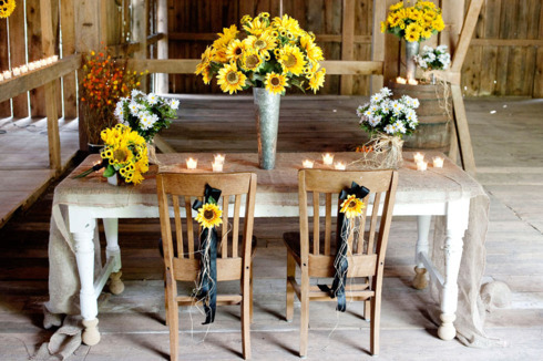 Prezidiu nunta tematica cu floarea soarelui