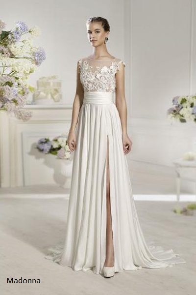 Rochie de mireasa cu trena