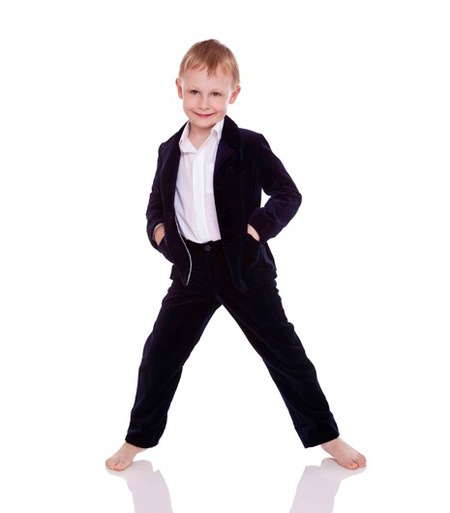 Costum pentru baieti la nunta Costum pentru baieti la nunta