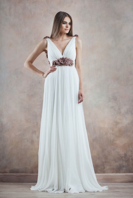 Rochie de mireasa in stil empire Rochie de mireasa in stil empire