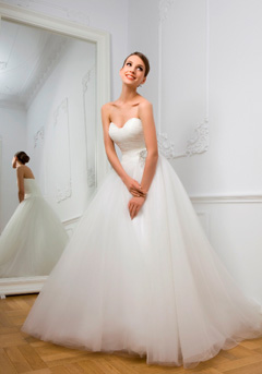 rochie mireasa princess 2012