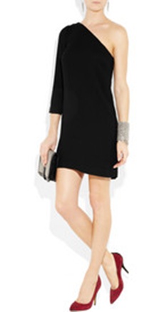 rochie neagra accesorizata