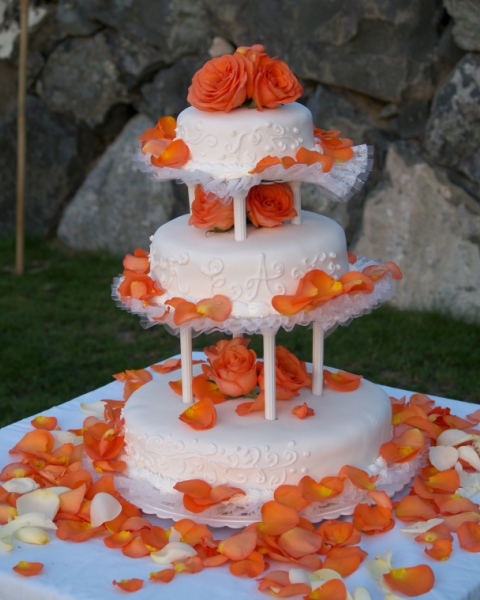 Tort de nunta cu flori de toamna